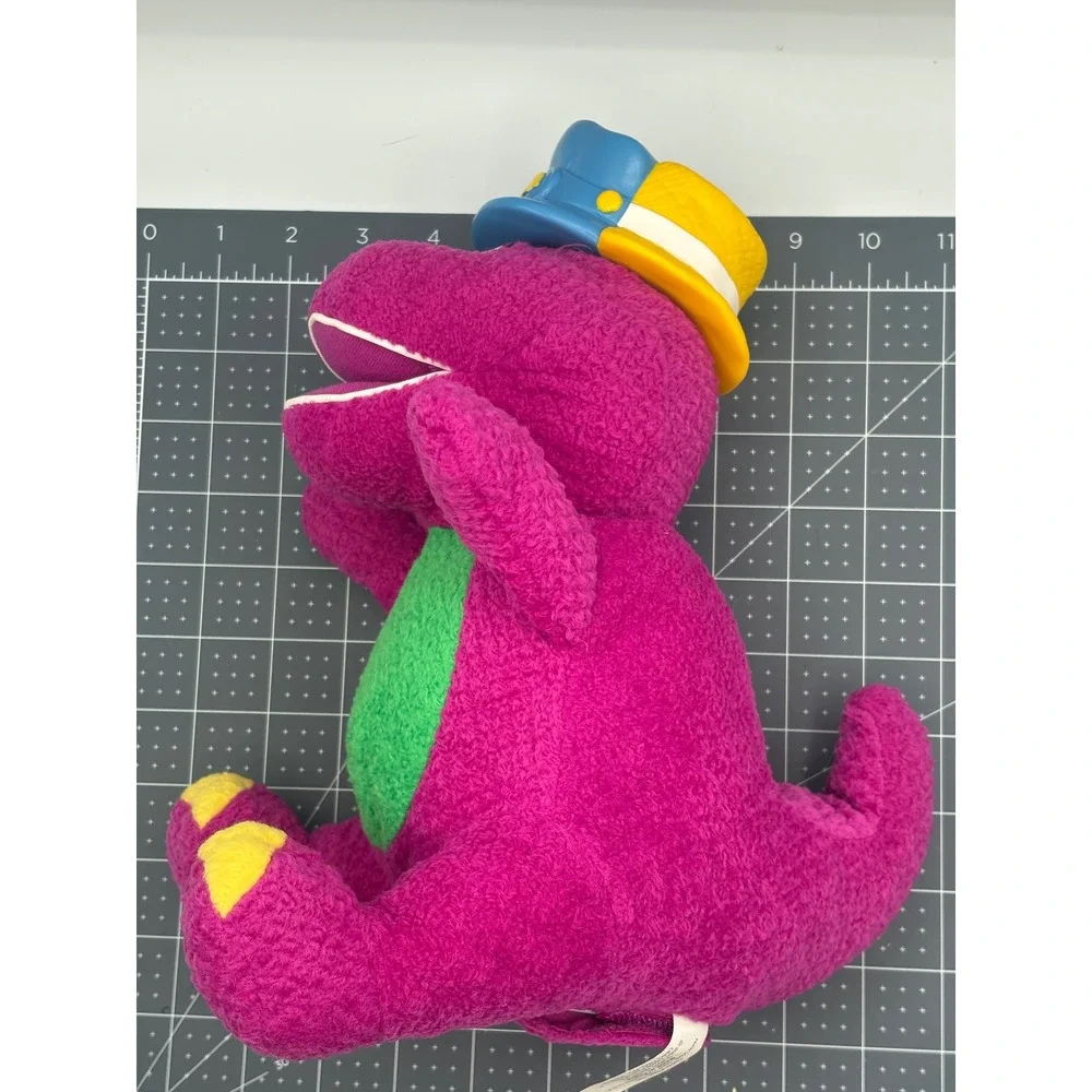 Vintage 2001 Fisher Price Silly Hats Barney Plush Purple Dinosaur Mattel 94417